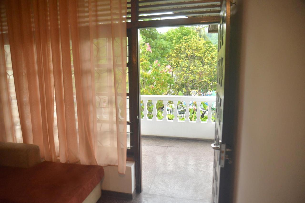 Hostel Mon Reve, Unawatuna Exterior foto